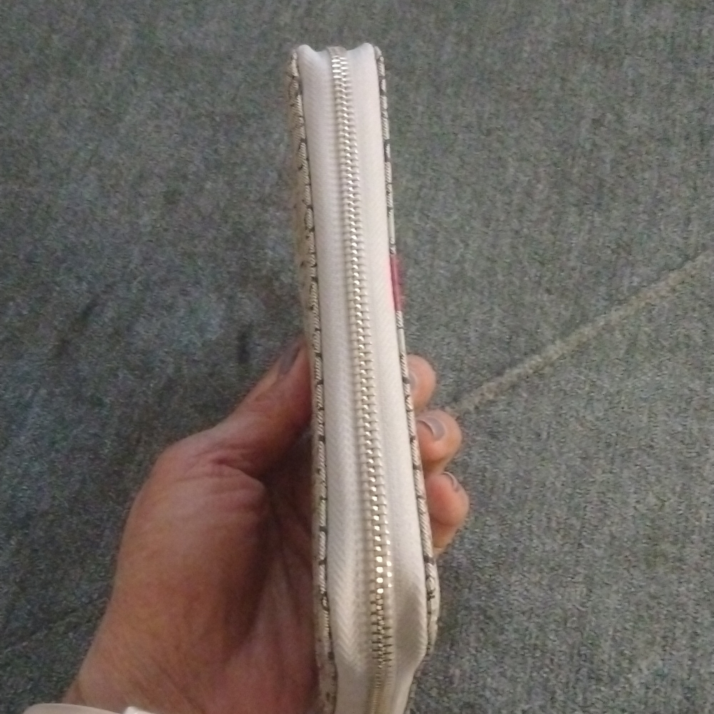 Wallet - Picture 3 of 8